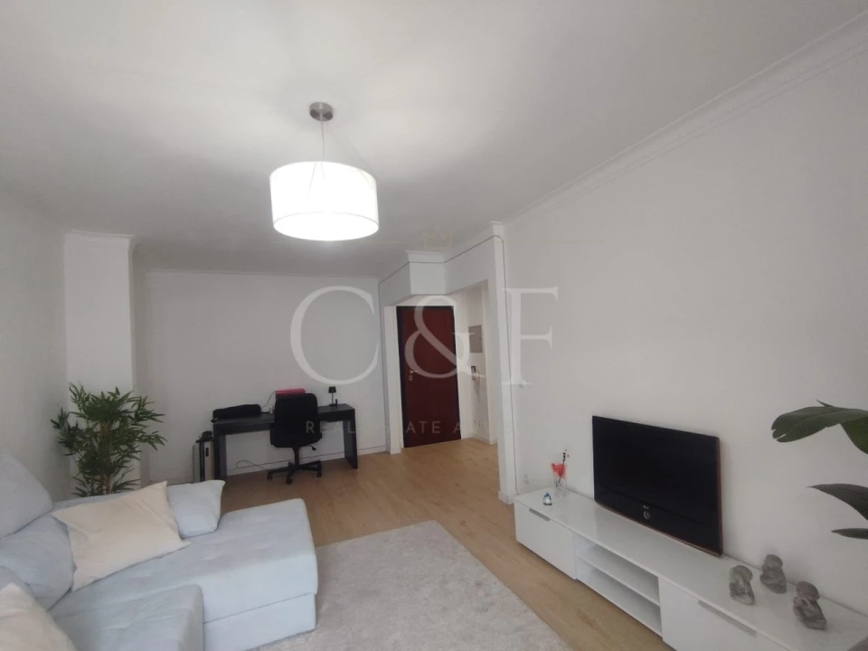 Apartamento T2 para Venda em Rio de Mouro Foto 22