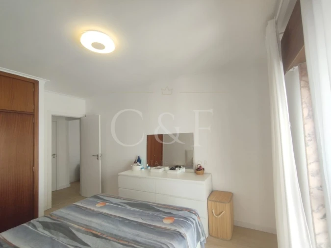 Apartamento T2 para Venda em Rio de Mouro Foto 2