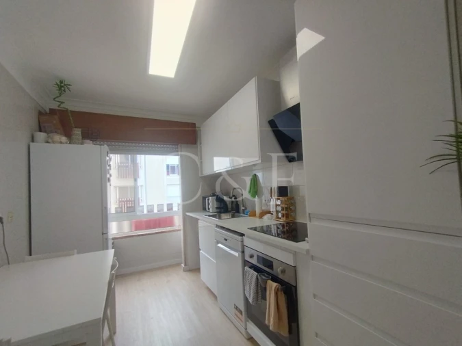 Apartamento T2 para Venda em Rio de Mouro Foto 13