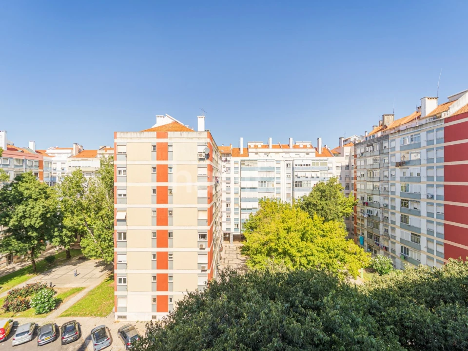 Apartamento T2 para Arrendamento em Benfica Foto 23