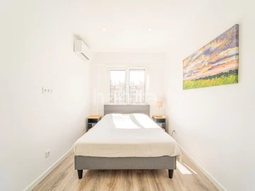 Apartamento T2 para Arrendamento em Benfica