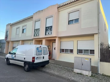 Moradia T4 para Venda em Conceição e Estoi