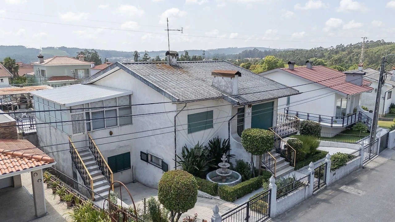 Moradia T3 para Venda em Vila Nova de Famalicão e Calendário Foto 2