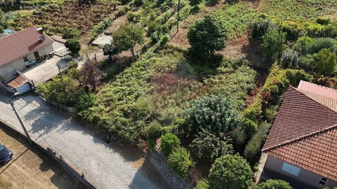 Terreno para Venda em Vila Verde e Barbudo
