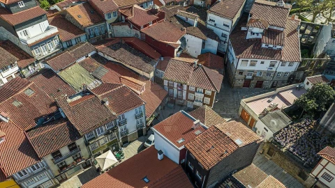 Prédio para Venda em Oliveira, São Paio e São Sebastião