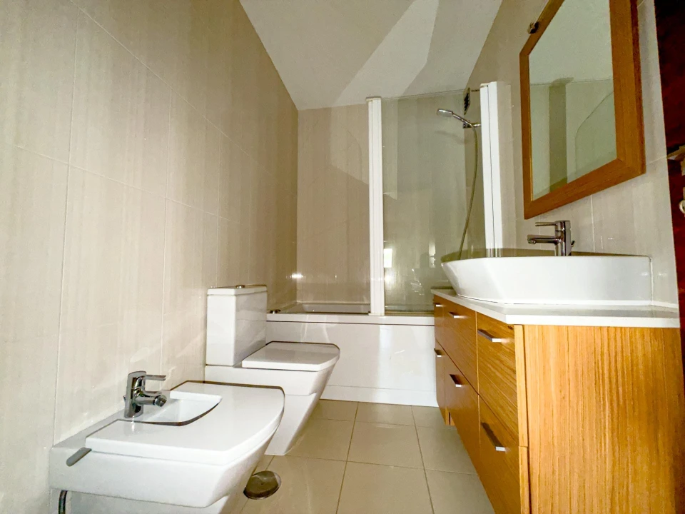 Apartamento T2 para Venda em Guarda Foto 3