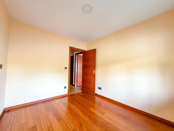 Apartamento T2 para Venda em Guarda Foto 13
