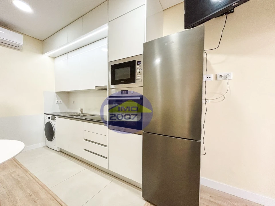 Apartamento T2 para Venda em Cedofeita, Santo Ildefonso, Sé, Miragaia, São Nicolau e Vitória Foto 3