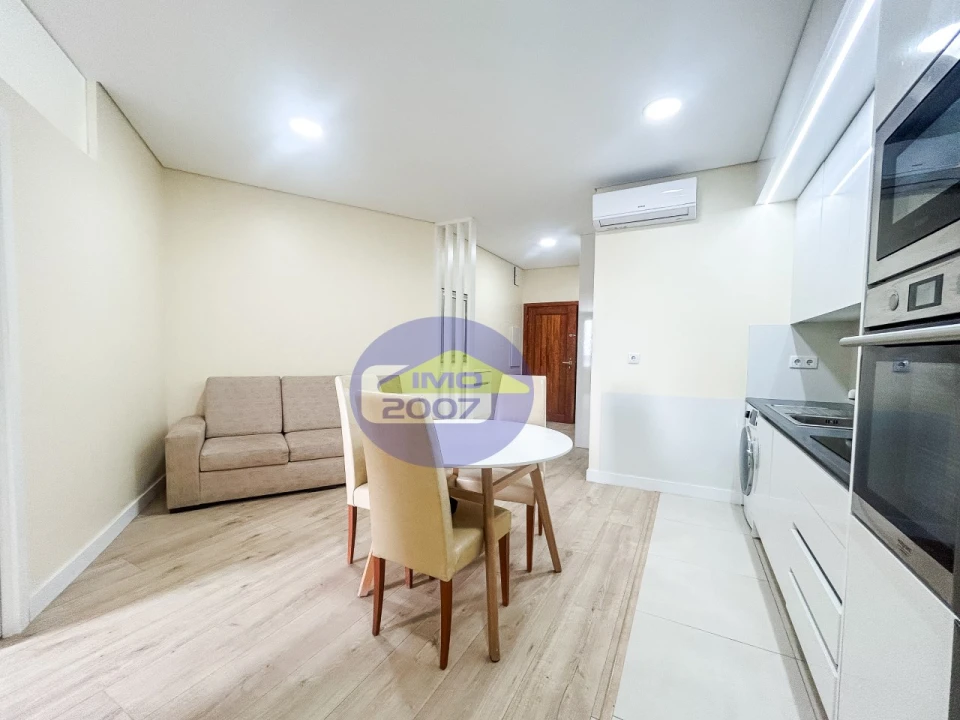Apartamento T2 para Venda em Cedofeita, Santo Ildefonso, Sé, Miragaia, São Nicolau e Vitória Foto 6