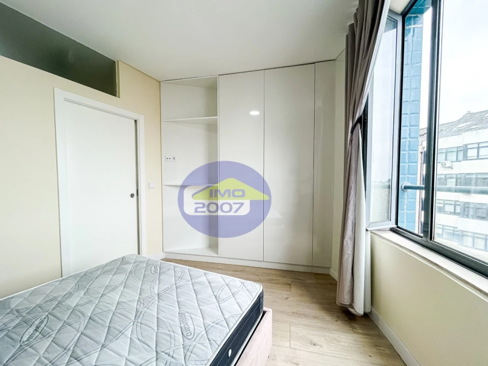 Apartamento T2 para Venda em Cedofeita, Santo Ildefonso, Sé, Miragaia, São Nicolau e Vitória Foto 17