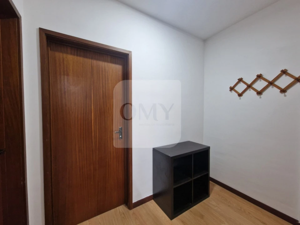 Apartamento T2 para Arrendamento em Lordelo Foto 4