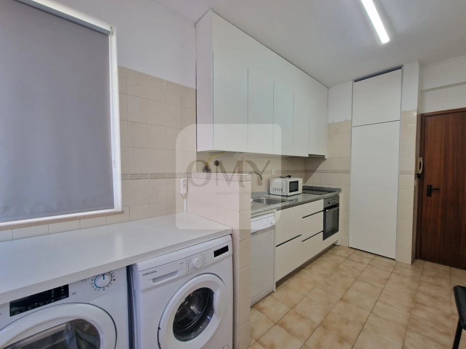Apartamento T2 para Arrendamento em Lordelo Foto 6