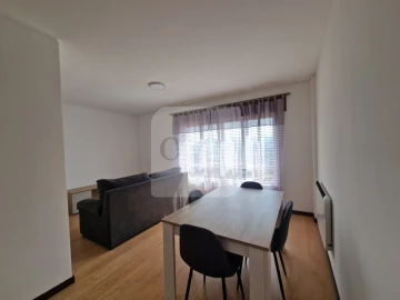 Apartamento T2 para Arrendamento em Lordelo