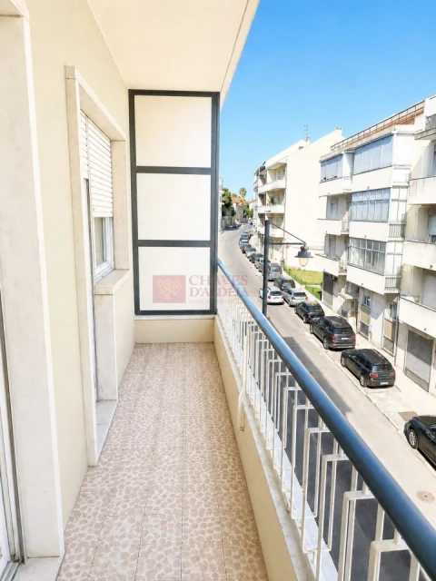 Apartamento T3 para Venda em Ajuda