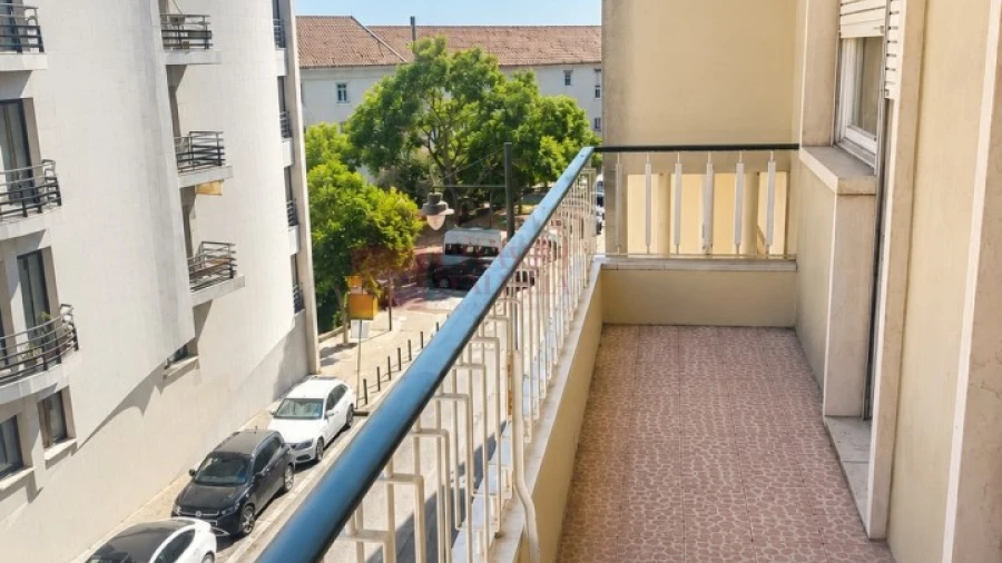 Apartamento T3 para Venda em Ajuda