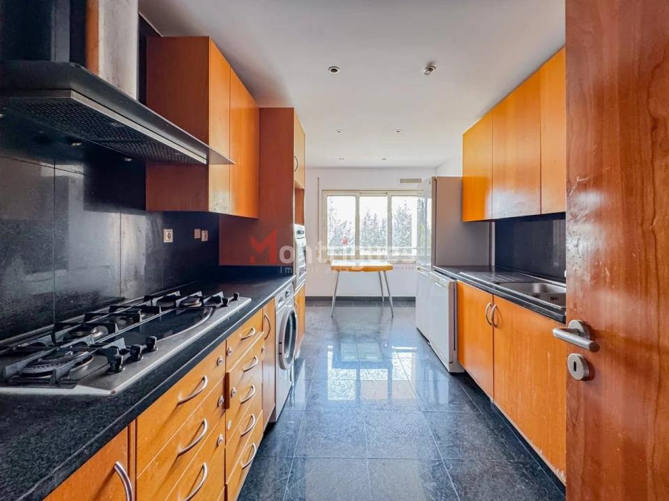 Apartamento T3 para Venda em Parque das Nações Foto 5