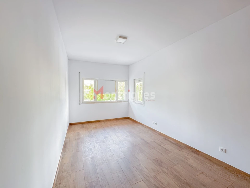 Apartamento T3 para Venda em Parque das Nações Foto 14