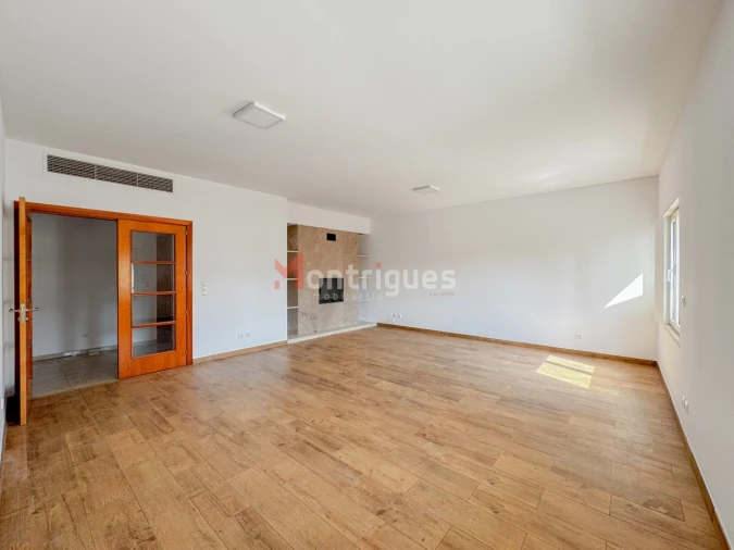 Apartamento T3 para Venda em Parque das Nações Foto 8