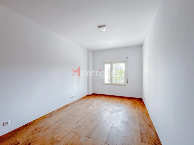 Apartamento T3 para Venda em Parque das Nações Foto 12