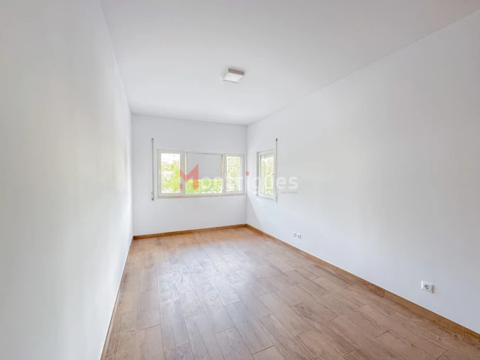 Apartamento T3 para Venda em Parque das Nações Foto 14
