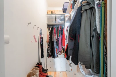 Apartamento T2 para Arrendamento em Santo António