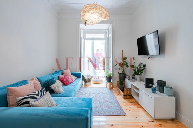 Apartamento T2 para Arrendamento em Santo António Foto 2