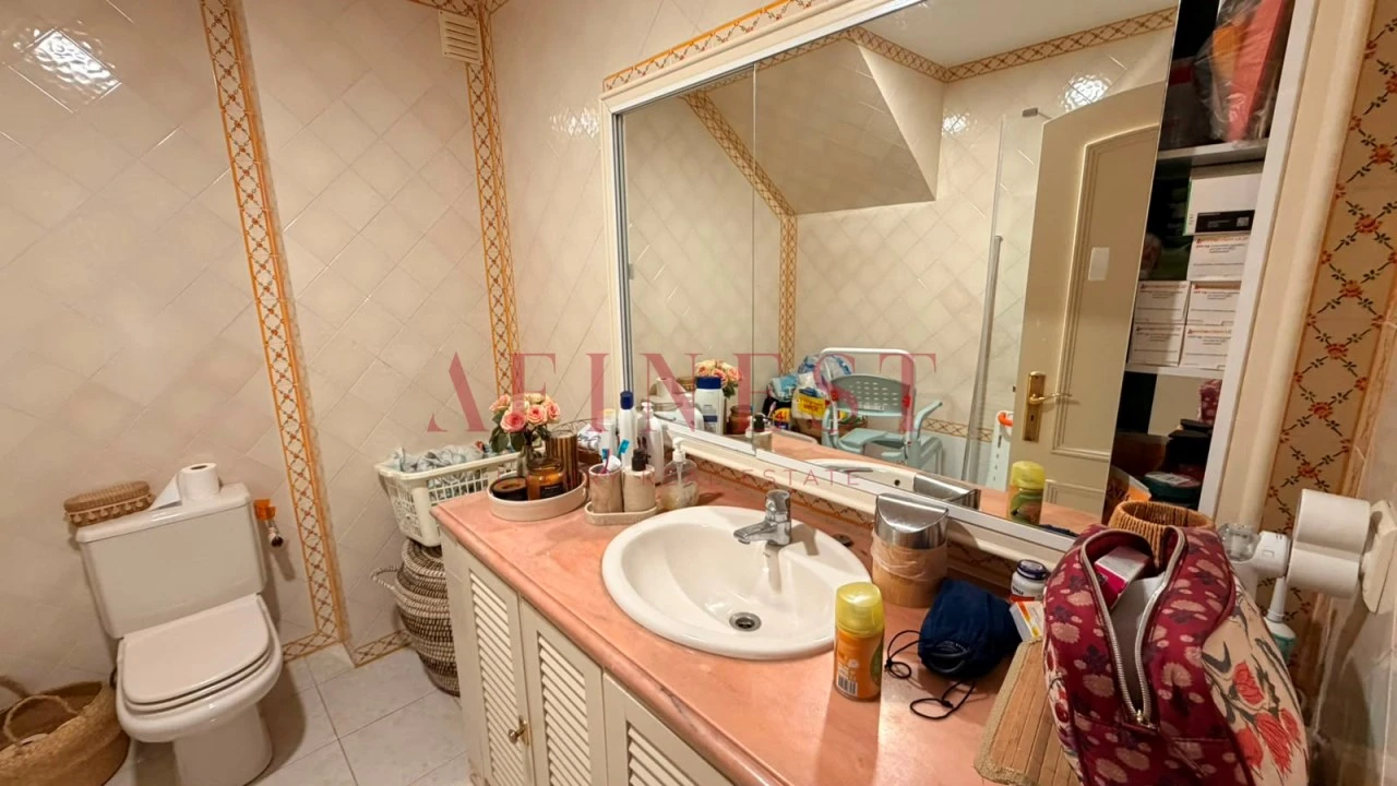 Apartamento T4 para Venda em Carcavelos e Parede Foto 7