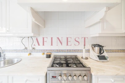 Apartamento T4 para Venda em Carcavelos e Parede