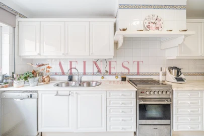 Apartamento T4 para Venda em Carcavelos e Parede