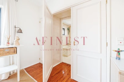 Apartamento T4 para Venda em Carcavelos e Parede