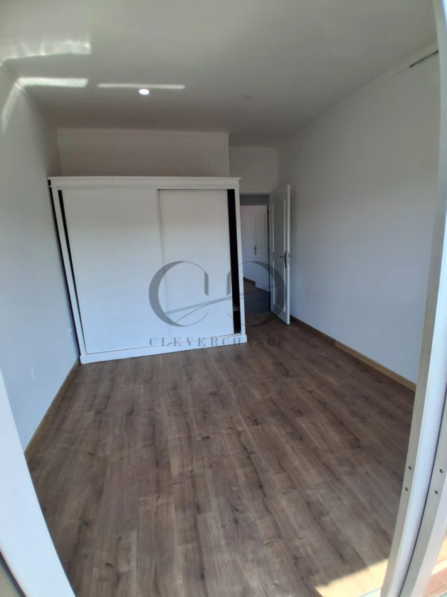 Apartamento T3 para Venda em Fânzeres e São Pedro da Cova Foto 5