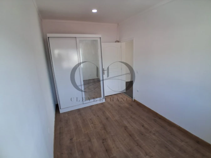 Apartamento T3 para Venda em Fânzeres e São Pedro da Cova Foto 6