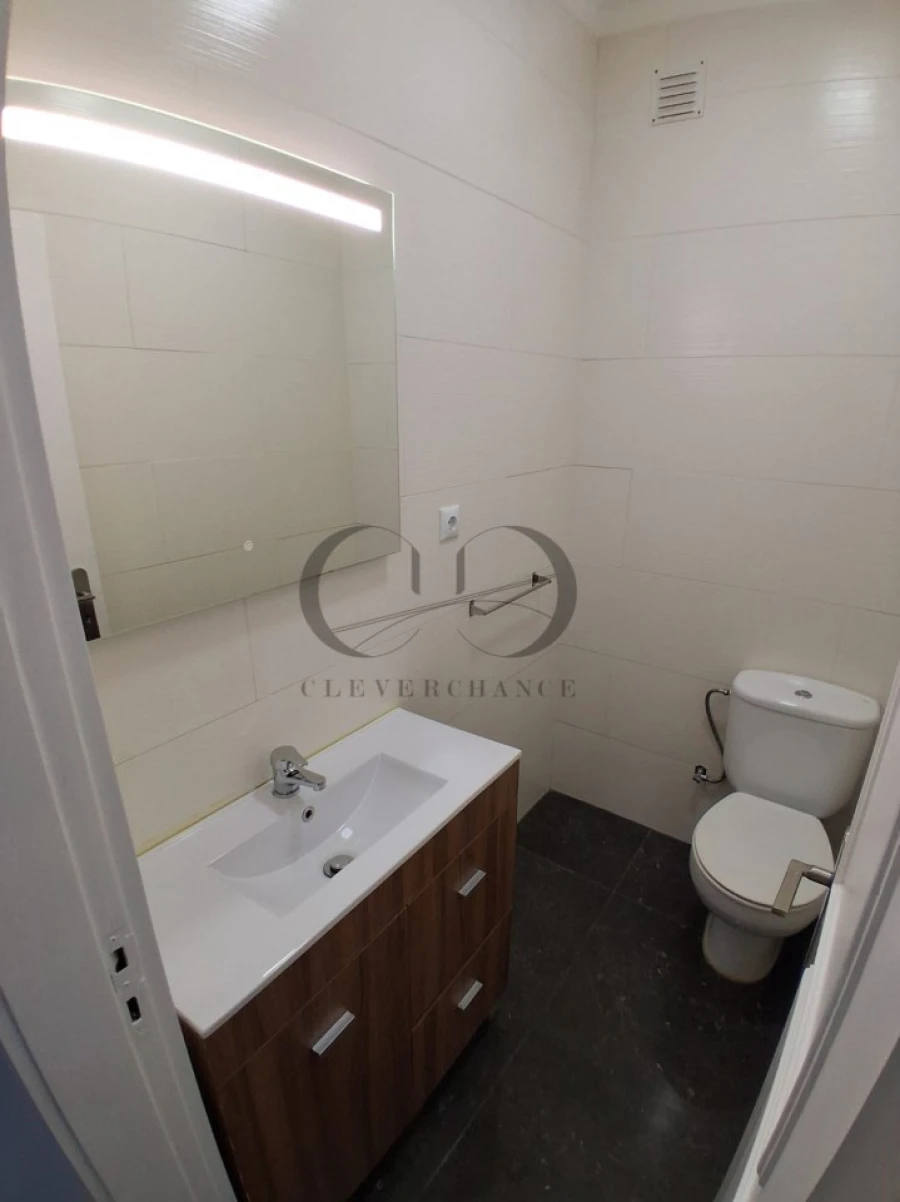 Apartamento T3 para Venda em Fânzeres e São Pedro da Cova Foto 10