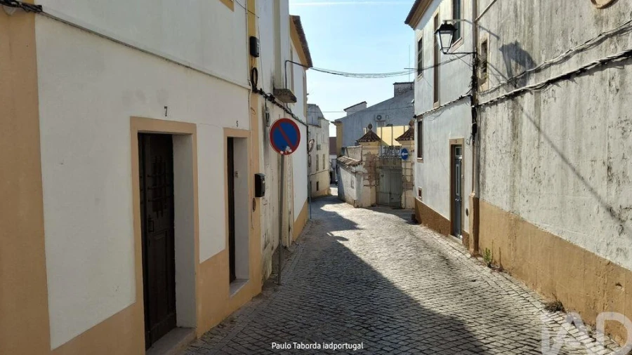 Moradia T2 para Venda em Ribeira de Nisa e Carreiras