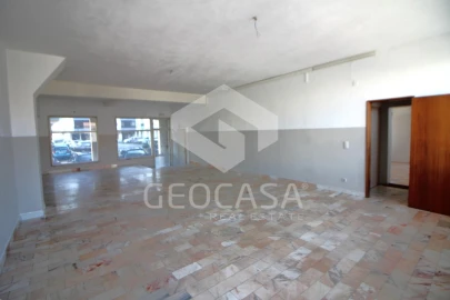 Loja para Venda em Algueirão-Mem Martins