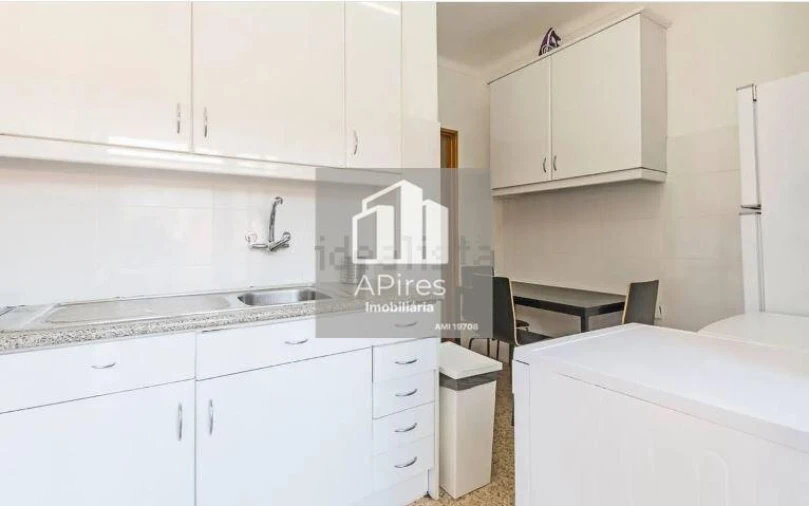 Apartamento T3 para Venda em Costa da Caparica Foto 8
