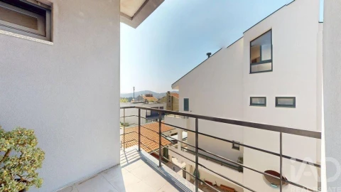 Moradia T4 para Venda em Valongo