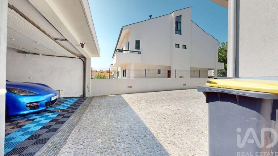 Moradia T4 para Venda em Valongo Foto 38