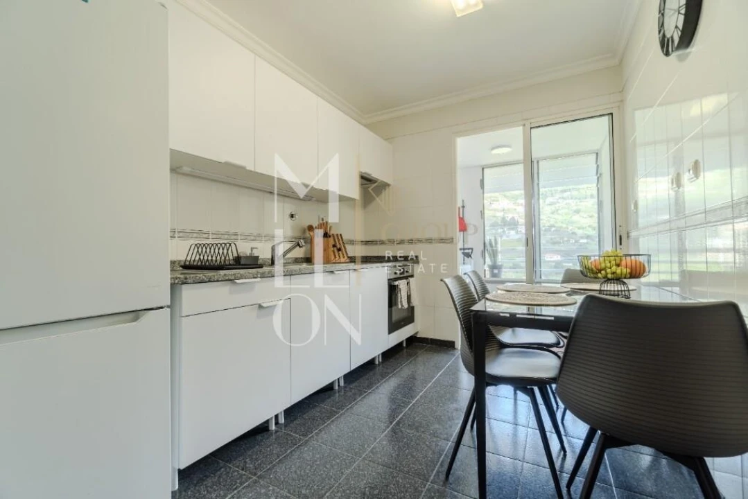 Apartamento T1 para Venda em Caniço Foto 30