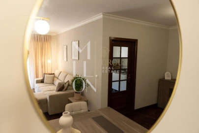 Apartamento T1 para Venda em Caniço