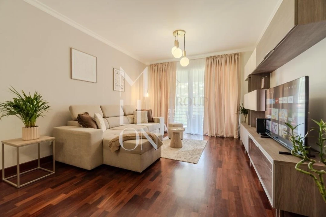 Apartamento T1 para Venda em Caniço Foto 1