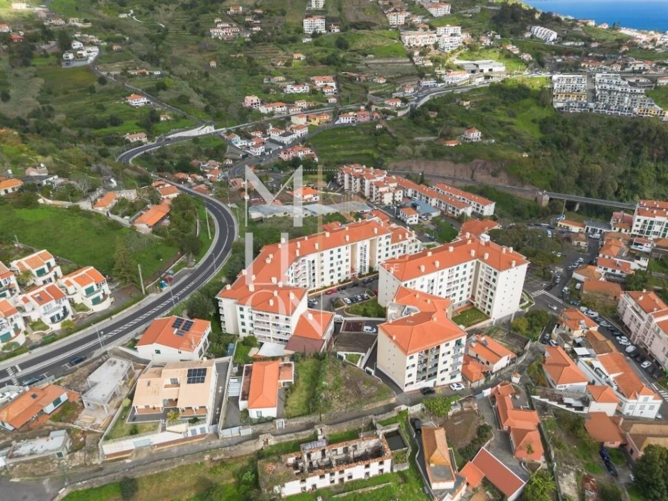 Apartamento T1 para Venda em Caniço Foto 52