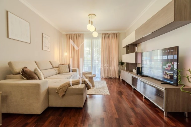 Apartamento T1 para Venda em Caniço Foto 2