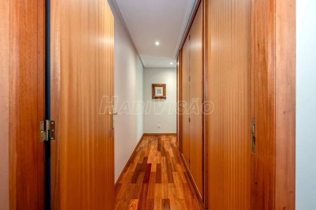 Apartamento T4 para Venda em Ermesinde Foto 13