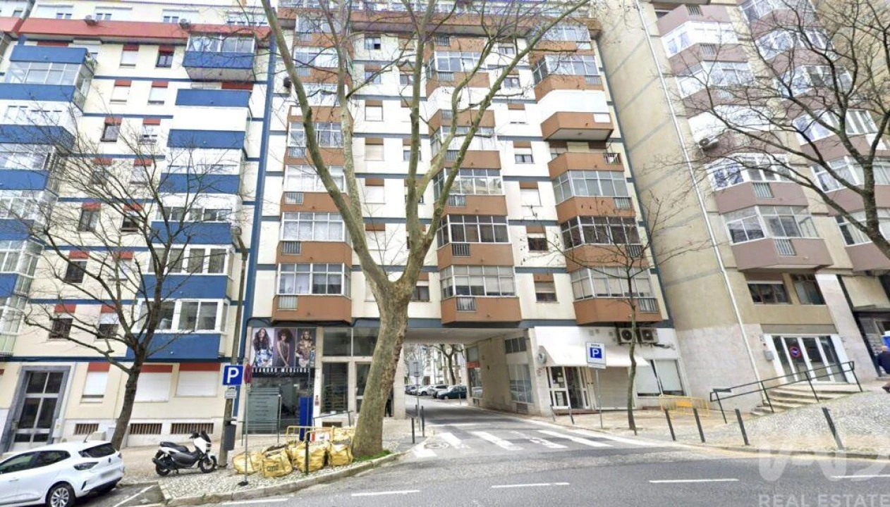 Apartamento T3 para Venda em São Domingos de Benfica Foto 17