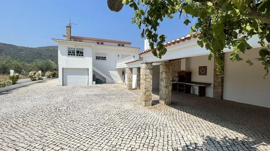Moradia T4 para Venda em Fatima