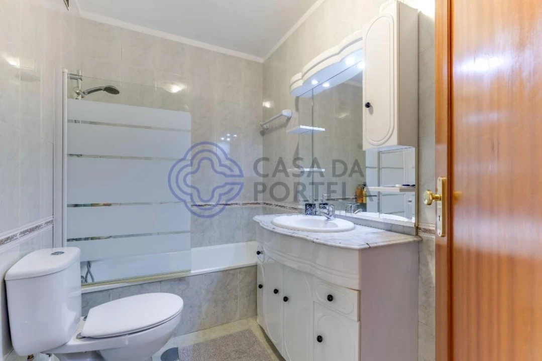 Apartamento T2 para Venda em Custóias, Leça do Balio e Guifões Foto 23