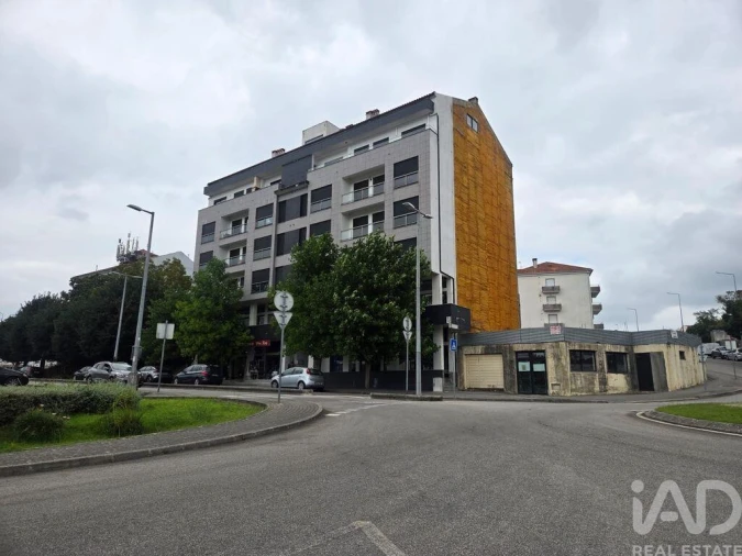 Apartamento T1 para Venda em Santa Comba Dão e Couto do Mosteiro Foto 9