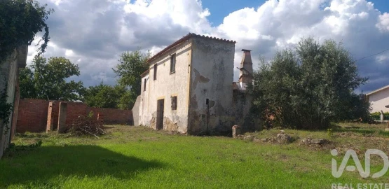 Moradia T3 para Venda em Santa Comba Dão e Couto do Mosteiro