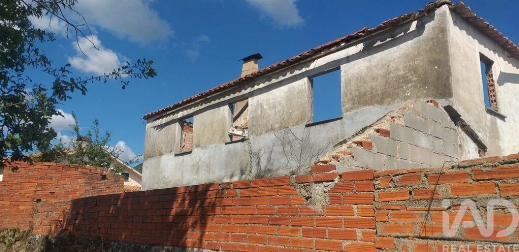 Moradia T3 para Venda em Santa Comba Dão e Couto do Mosteiro Foto 15